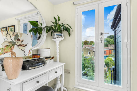 Coningsby Road (7...