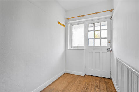 Manor Gardens (16...