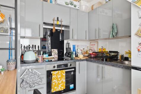 flat 2 - internal pic - 11.jpeg