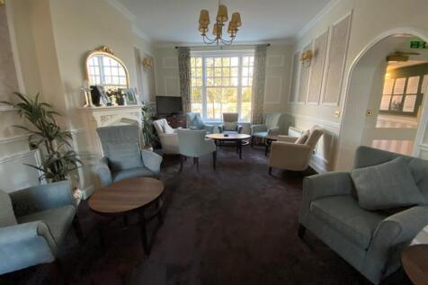 Residents Lounge.jpg