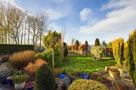 2 Bedroom House Semi-Detached - For Sale