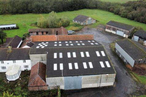 5 Bedroom Detached House - For Sale