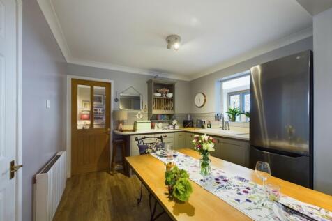 Kitchen/Breakfast Area