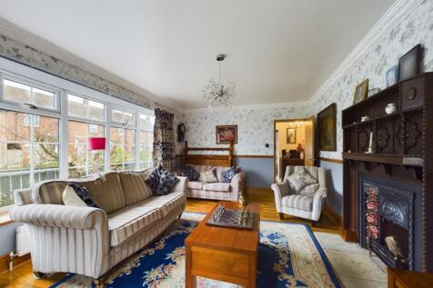 2 Bedroom Detached Bungalow - For Sale