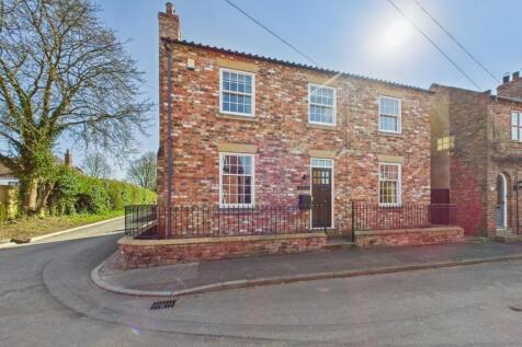 4 Bedroom Detached House - For Sale