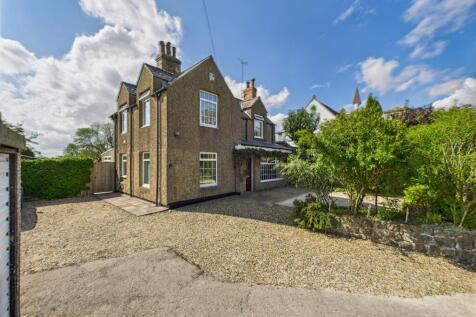 3 Bedroom Detached House - For Sale