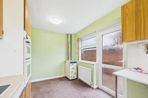 Kitchen/Breakfast Area