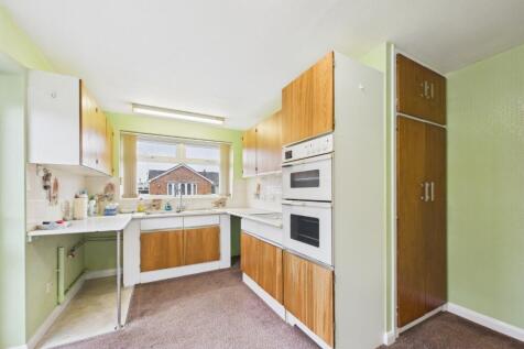 Kitchen/Breakfast Area