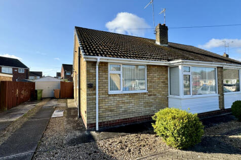 2 Bedroom semi-detached Bungalow - for Sale