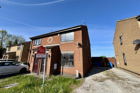 3 Bedroom House - semi-detached for Sale
