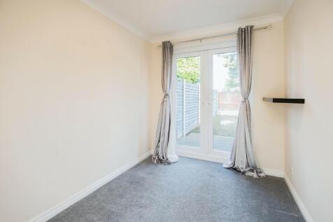 aade896b-15 20Dom...