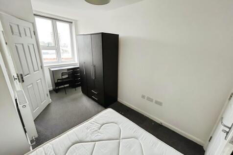 c9a8e8d7-bedroom ...