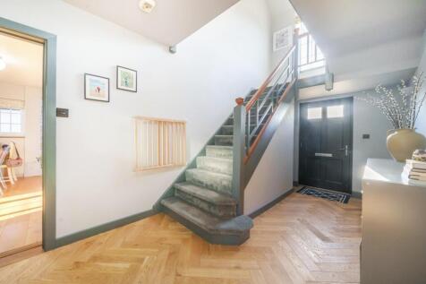 HALL.jpg
