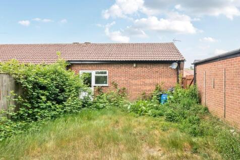 REAR OF THE PROPERTY.jpg