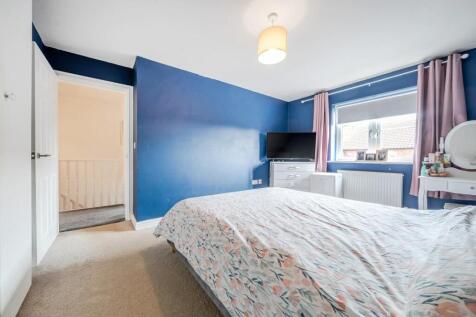 2nd view MASTER BEDROOM.jpg