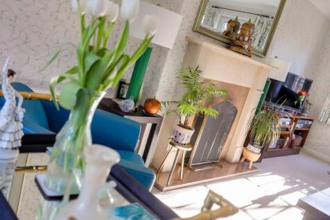 sitting room d.JPG