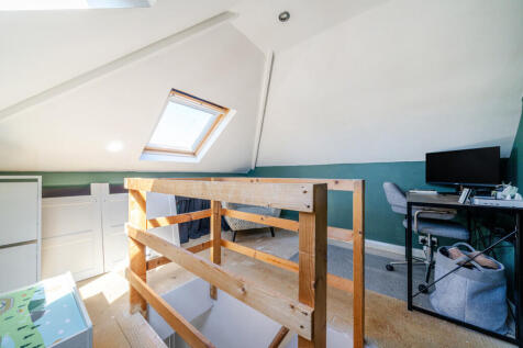 bed 4-loft room