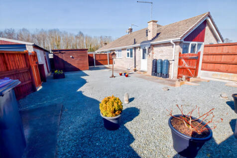 Courtyard Garden ...