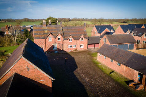 2 Church Farm 280...