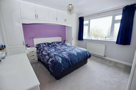 Principal Bedroom...