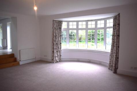 Living room 3.JPG