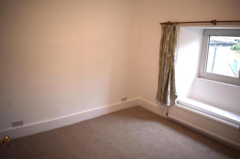 Bedroom 2.JPG