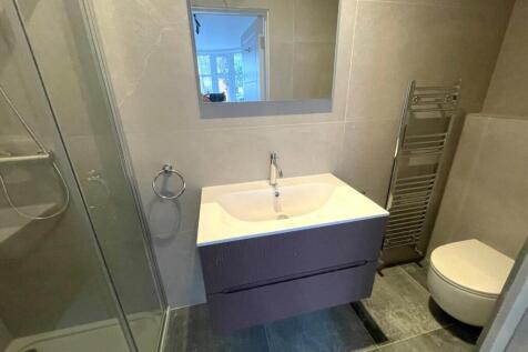 SHOWER ROOM - GROUND.jpg