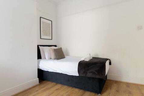 BEDROOMS AND BATHROOMS