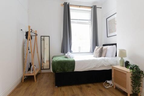 BEDROOMS AND BATHROOMS