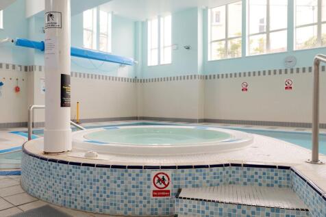 COMMUNAL LEISURE SUITE