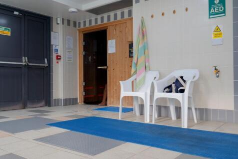 COMMUNAL LEISURE SUITE