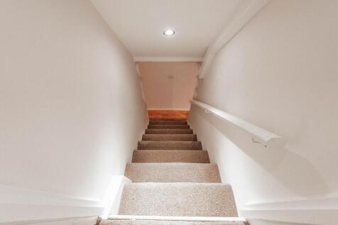 ENTRY WAY AND HALL WAY