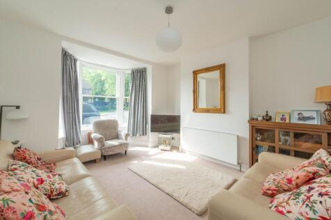 KITCHENS AND RECEPTION ROOMS