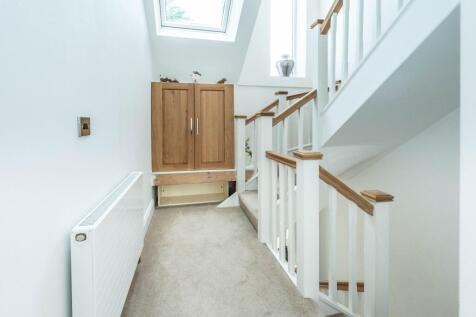 ENTRANCE HALLWAY AND LANDINGS