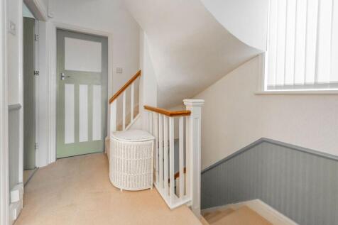 ENTRANCE HALLWAY AND LANDINGS