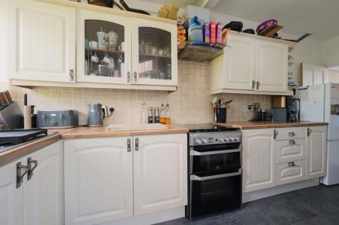 KITCHEN, DINER AND LIVING ROOM