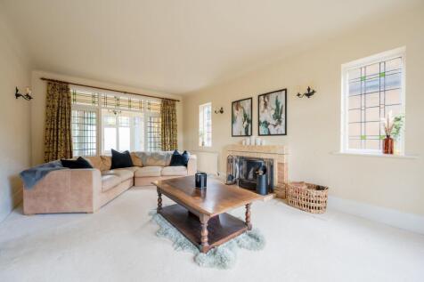 SITTING ROOM DINING ROOM FAMILY ROOM AND KITCHEN