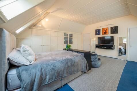 BEDROOMS AND BATHROOMS