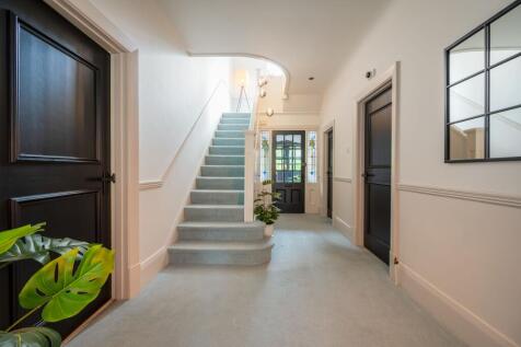 ENTRANCE HALLWAY AND LANDING