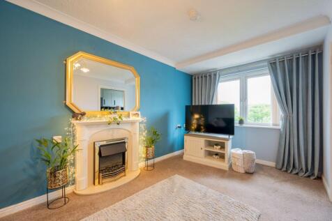 SITTING/DINING ROOM AND KITCHEN