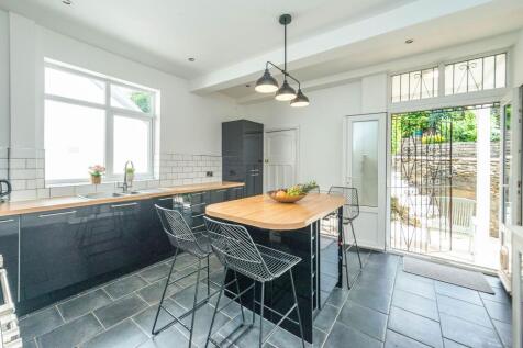 SITTING ROOM DINING ROOM AND BREAKFAST KITCHEN