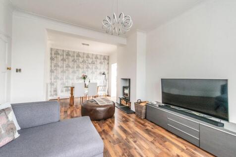 SITTING ROOM DINING ROOM AND BREAKFAST KITCHEN