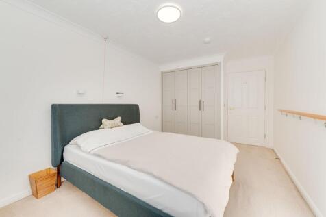 BEDROOMS WITH BUILT IN WARDROBES AND BATHROOM