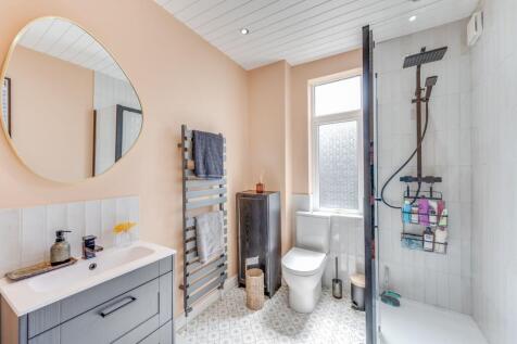 BEDROOMS AND BATHROOMS