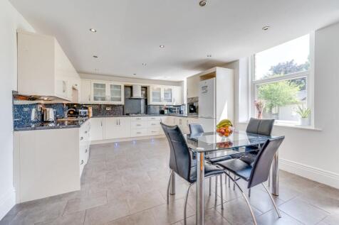 KITCHEN, DINER AND LIVING ROOM