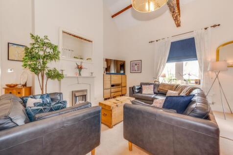 KITCHEN, DINER AND LIVING ROOM