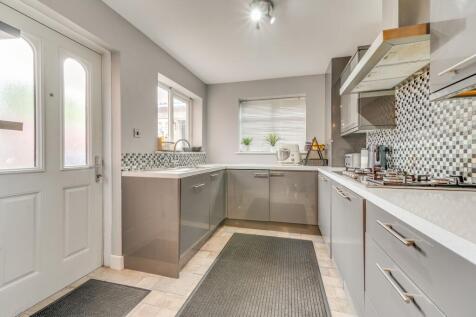 LIVING ROOM, KITCHEN AND DINING ROOMS