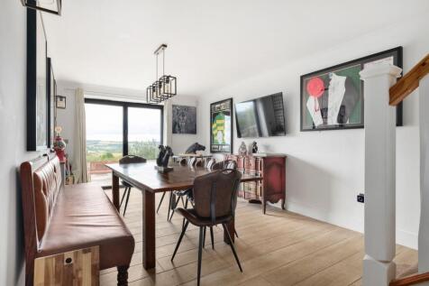 KITCHEN/BREAKFAST ROOM AND DINING ROOM