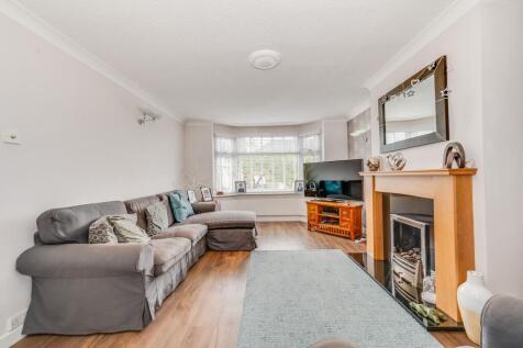 KITCHEN, DINER AND LIVING ROOM