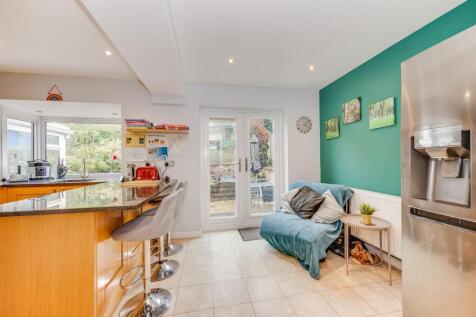 KITCHEN, DINER AND LIVING ROOM